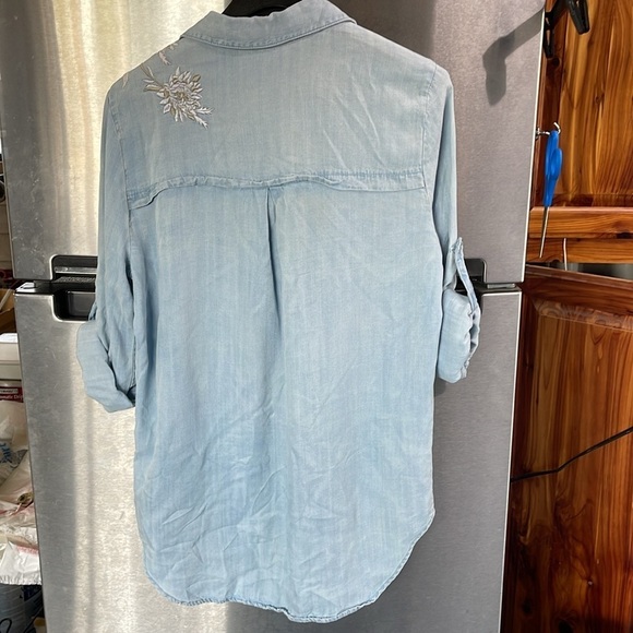 Velvet Heart embroidered chambray denim shirt women’s sz S oversized highlow hem - Picture 4 of 12